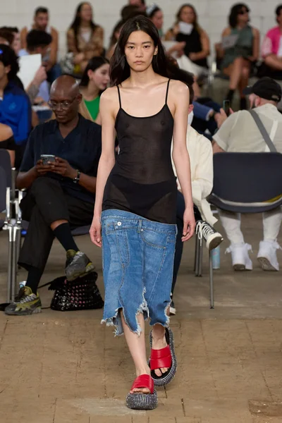 Look 35